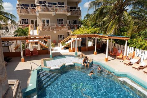 caye caulker belize hotels